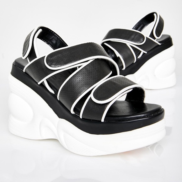 dELiA*s Shoes - Delia’s by Dolls Kill Platform Sandals